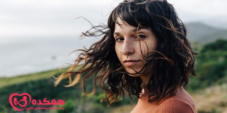 خیانت بر اساس جنسیت و شخصیت / همکده