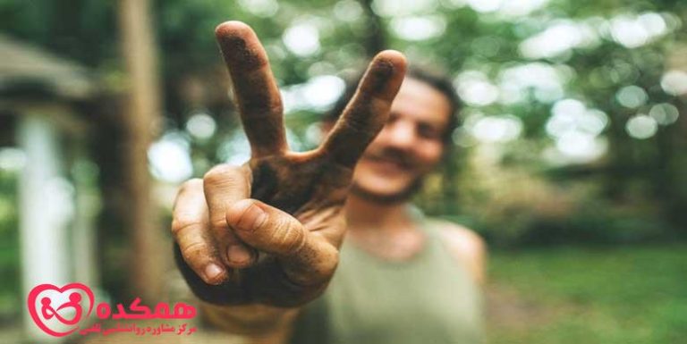 چگونه می توانم یک احساس قوی در خودم ایجاد کنم؟ / همکده