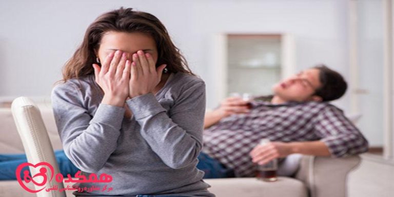 نقش خانواده‌ در درمان و آموزش معتادان | همکده