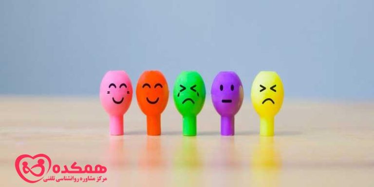 علامت هایی که ثابت می کند افسردگی فقط در ذهن شما نیست | همکده