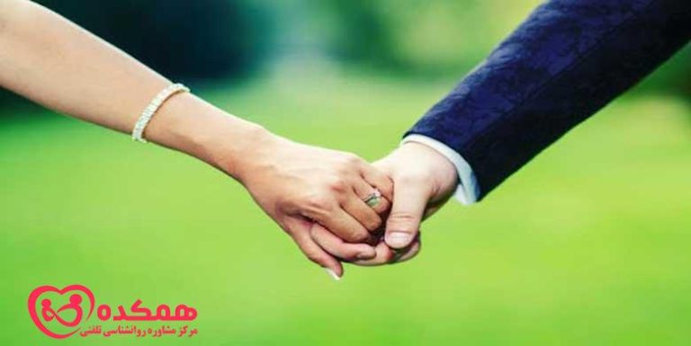 10 سوال عاشقانه که می توانیم از شوهر خود بپرسیم / همکده