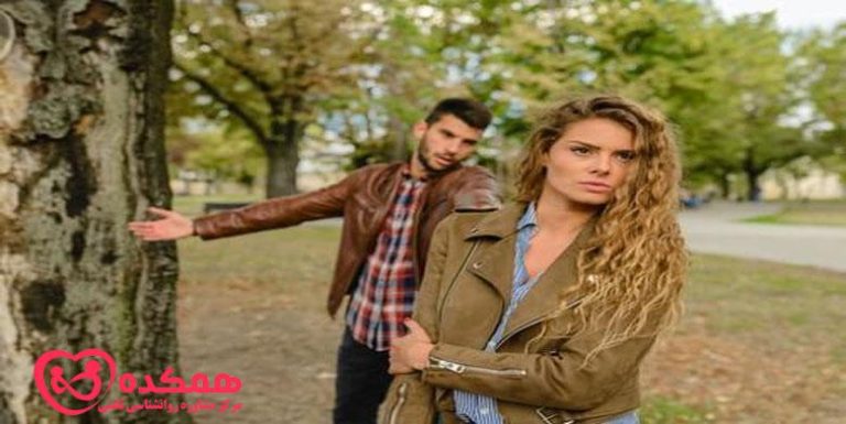 شوهرم با هر چیزی که من می گویم بحث می کند / همکده