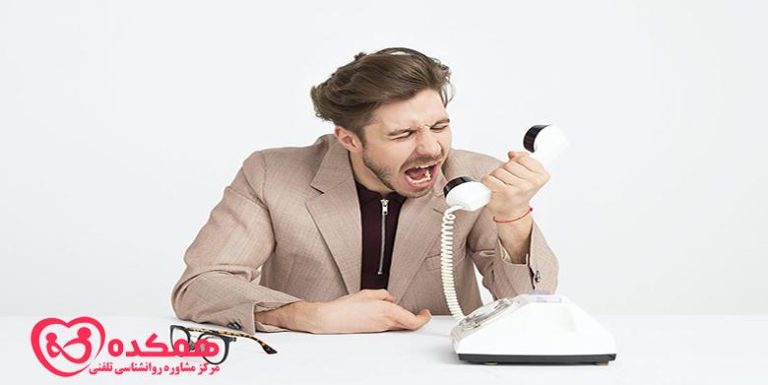 رفتارهای پنهانی که یک فرد بی ادب قبل از افشای خود نشان می دهد