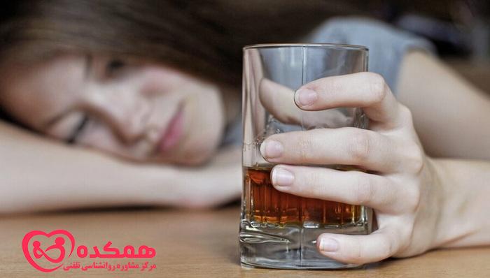 15 نشانه از خیانت زنان و راهکار آن || مرکز مشاوره همکده