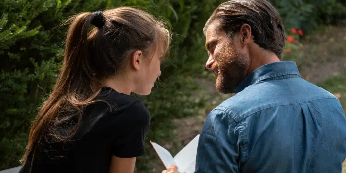 چرا میگن فرزندی که خیلی به والدینش توجه داره بچه وفاداریه؟