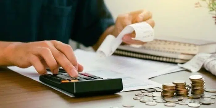 چه کسی توی خانواده بهتر میتونه هزینهها رو مدیریت کنه؟