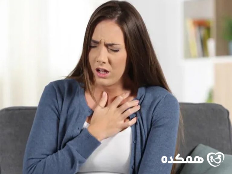 درد گرفتن قفسه سینه خانم بعد از حمله پانیک
